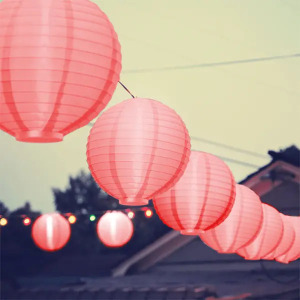 LED-es lampion 20 cm -piros