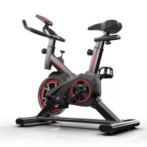 Spinning bicikli LCD kijelzővel és pulzusméréssel