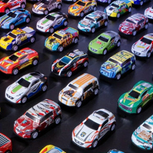 48 darabos Rally autó készlet gyerekeknek