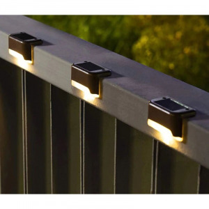 Napelemes lámpa lépcső vagy korlát szélére rögzíthető, vízálló, 4 db, fekete