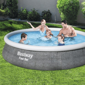 St Tropez Rattan hatású Felfújható peremű medence szett 3.96m x 84cm