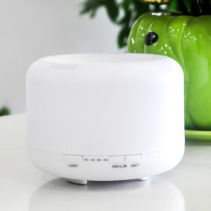 Aromaterápiás párologtató LED fénnyel, távirányítóval / 300 ml