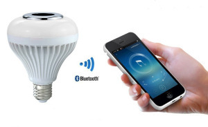Led villanykörte bluetooth hangszóróval