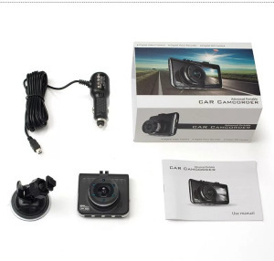 Autós menetrögzítő kamera T-661, Full HD, magyar menü, MicroSD foglalat, fekete