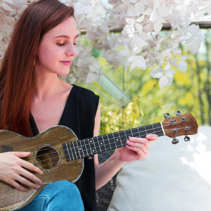 Ukulele 60 cm