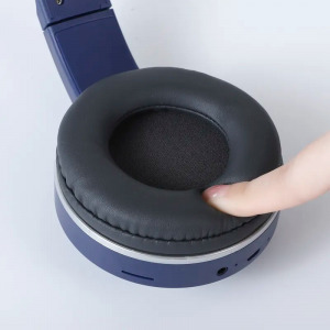 Bluetooth vezeték nélküli fejhallgató, RGB világítással, rádió funkció