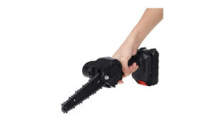 Akkumulátoros mini láncfűrész