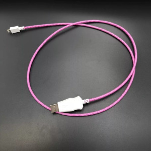 Adat- és töltőkábel, Lightning/USB, villogó fénnyel, 2A, 1 méter, pink