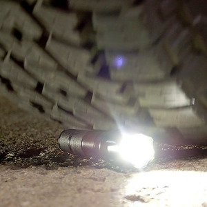 Tac Light robusztus és ultraerős LED-es zseblámpa 1+1 akció (WS Teleshop)
