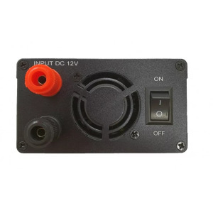 300W Szivargyújtós digitális adapter/Inverter, 220V-os kimenettel fekete