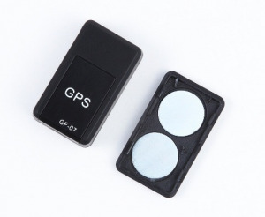 GPS Nyomkövető helymeghatározó eszköz GF07