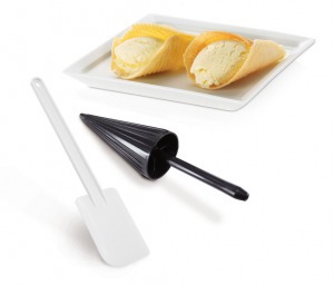 Trisa 734070 ostyasütő, sajtostallér sütő, 1000W, fehér