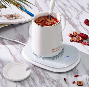 Hordozható italmelegítő ajándék bögrével