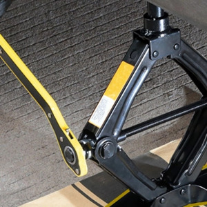 Kulcs trapéz emelőhöz racsnis hatszögletű