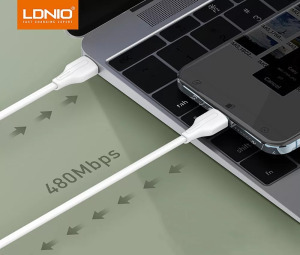 Adat és töltő kábel, Lightning/USB-C, 30W gyors töltés, 1 méter, fehér