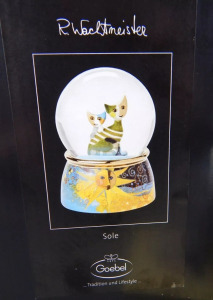 Goebel Rosina Wachtmeister Sole Sonne 14cm zenedoboz hógömb