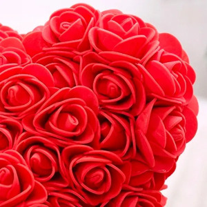 Rózsa Maci díszdobozzal - piros - 25 cm