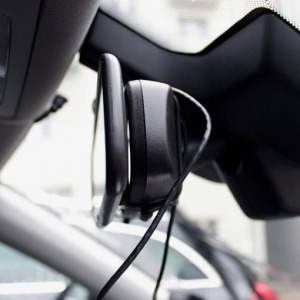 BigTech Visszapillantó tükörbe épített FullHD autóskamera + tolatókamerával!