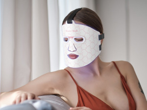 Iborria LED fényterápiás arcmaszk