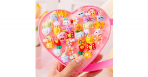 Kislányos gyűrű szett, szív dobozban, 36 db gyűrű