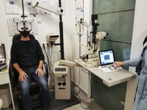 Bifokális szemüveg - Essilor lencse, kerettel és érintésmentes látásvizsgálattal
