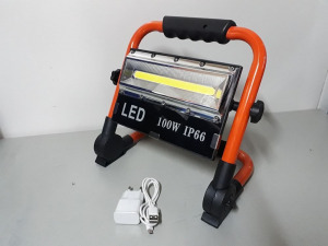 Hordozható akkumulátoros LED reflektor 100W (8505)