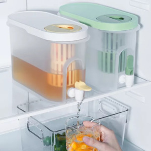 Italadagoló csappal és szűrővel 3,9 l zöld