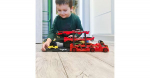 Autószállító kamion, 3 szintes kihajtható utánfutóval, 6db autóval, kilövőállomással