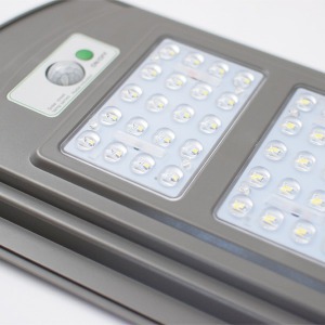 40W Napelemes kültéri reflektor / 40 leddel