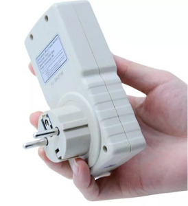 Digitális fogyasztásmérő MP, maximum 2200W, fehér