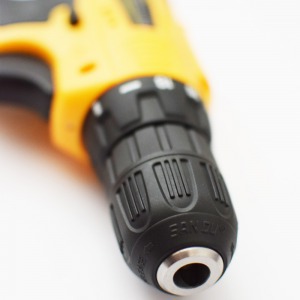 Akkumulátoros fúró-csavarozó -2 db akkumulátorral / 25V