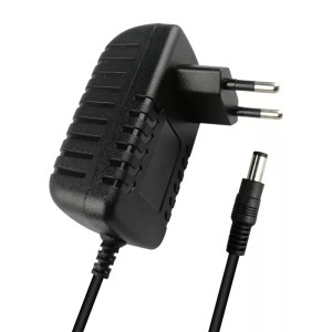 Hálózati adapter 9V/2A, tápegység, 5.5/2.5mm csatlakozó, 0.9m, fekete